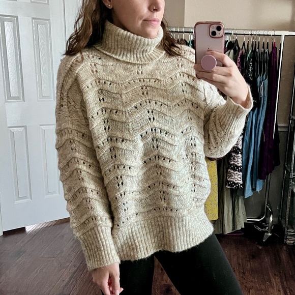 FRNCH Beige Pointelle Knit Turtleneck Sweater Oversized Women Small Medium - Picture 6 of 6